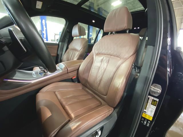Used 2020 BMW X7 M50i image 19