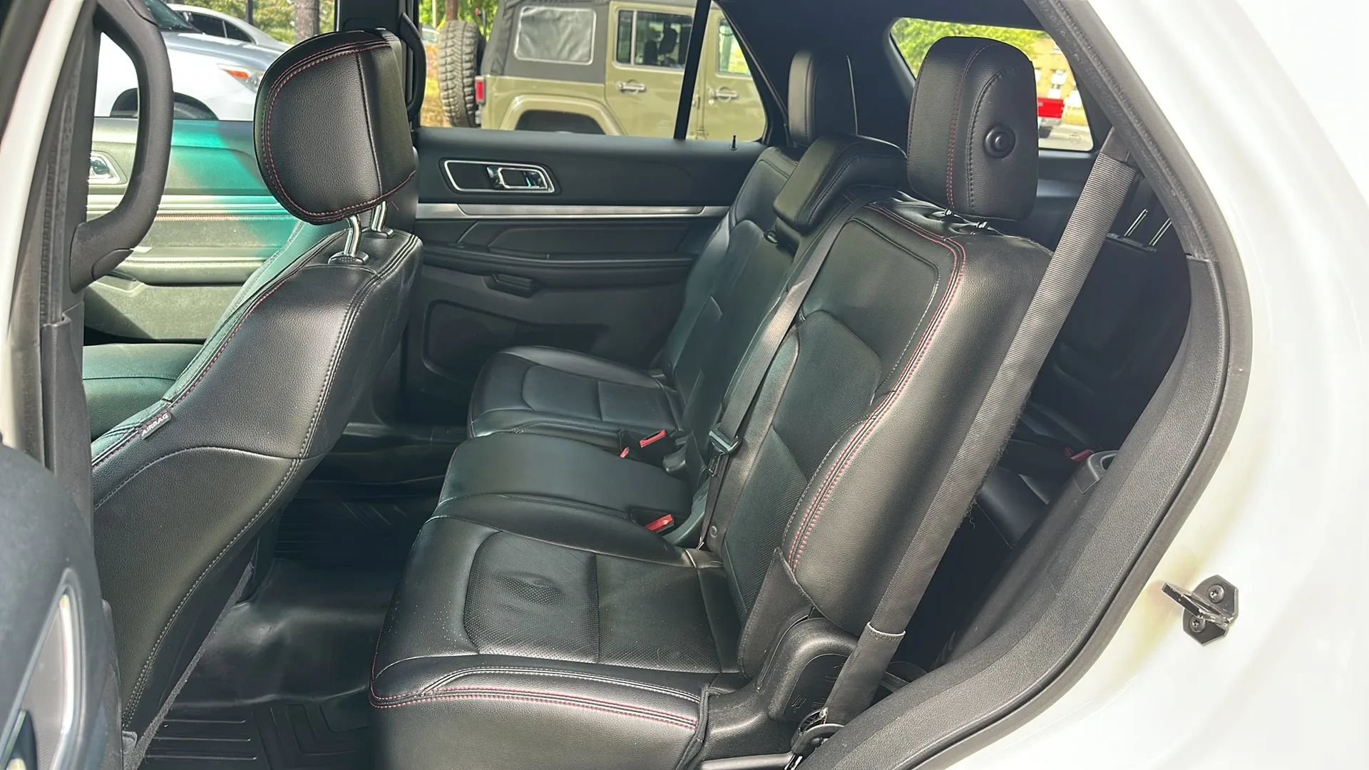 Used 2016 Ford Explorer Sport w/ Equipment Group 401A AWD/4WD image 18