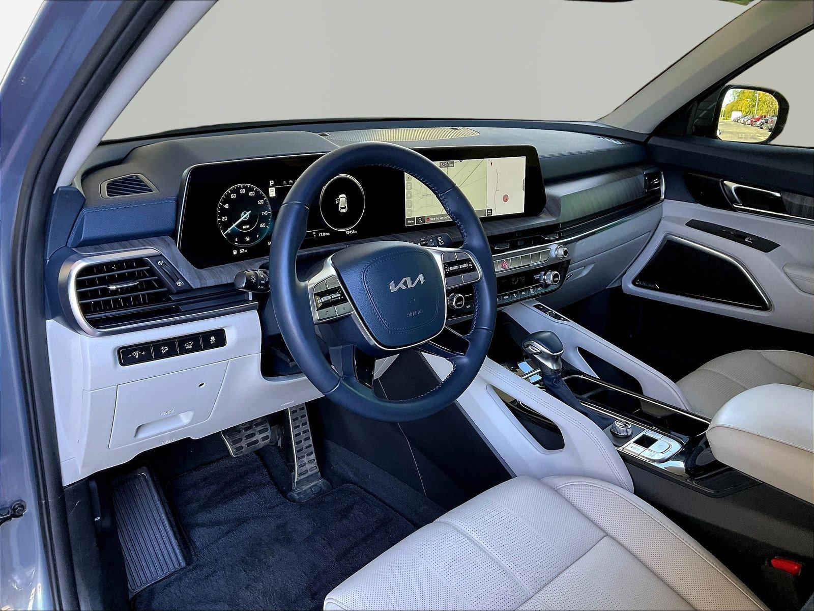 Used 2024 Kia Telluride SX FWD image 17