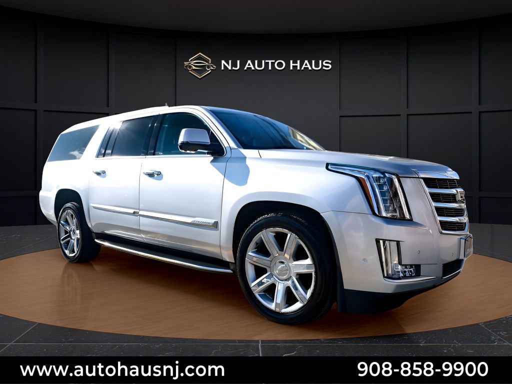 Used 2018 Cadillac Escalade ESV Luxury image 1