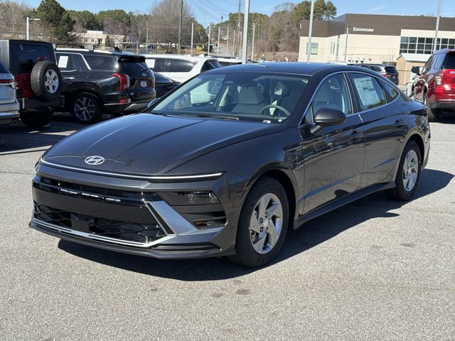New 2026 Hyundai Sonata SE FWD image 3