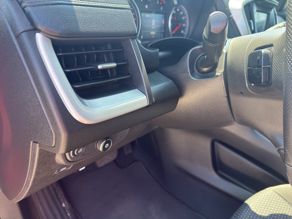 Used 2022 GMC Terrain SLE w/ Driver Convenience Package AWD/4WD image 14