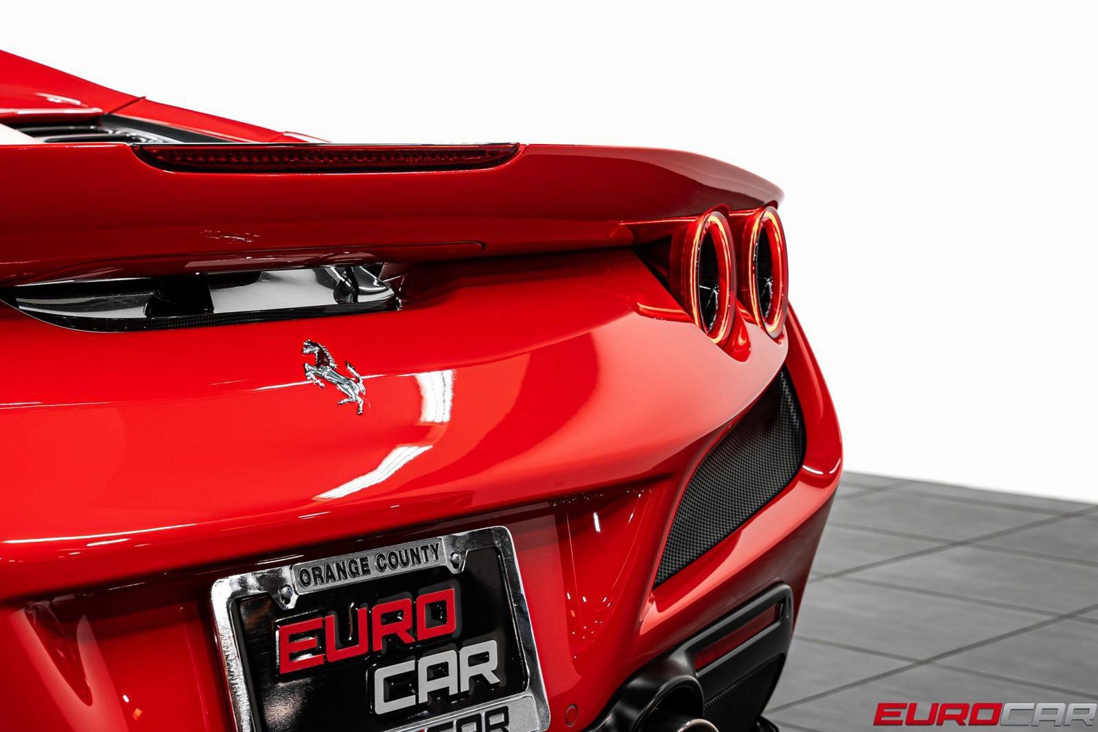 Used 2022 Ferrari F8 Tributo image 26