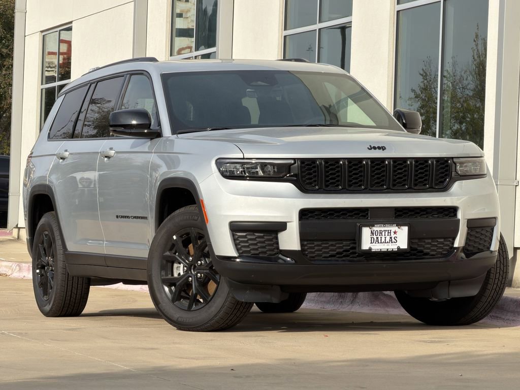 New 2025 Jeep Grand Cherokee L Altitude AWD/4WD image 2