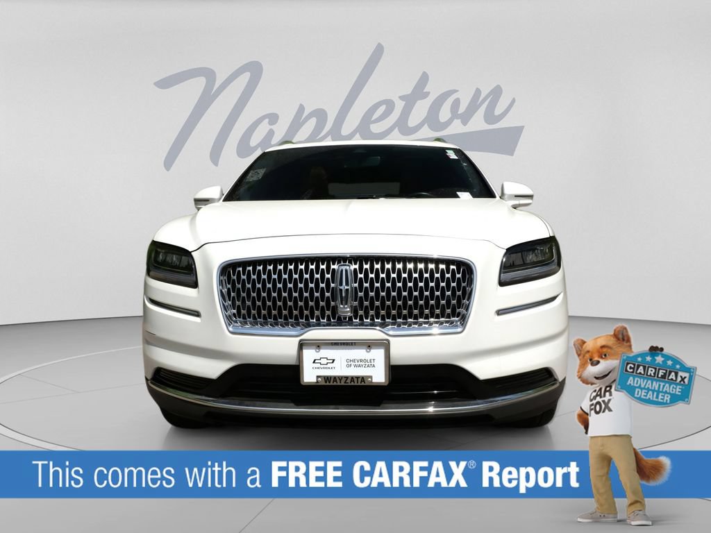 Used 2023 Lincoln Nautilus Reserve AWD/4WD image 2