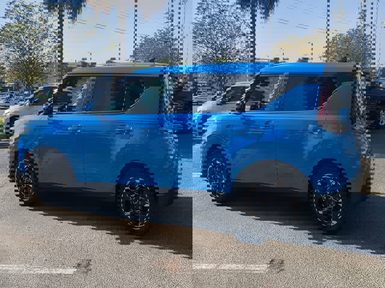 Used 2023 Kia Soul EX image 5