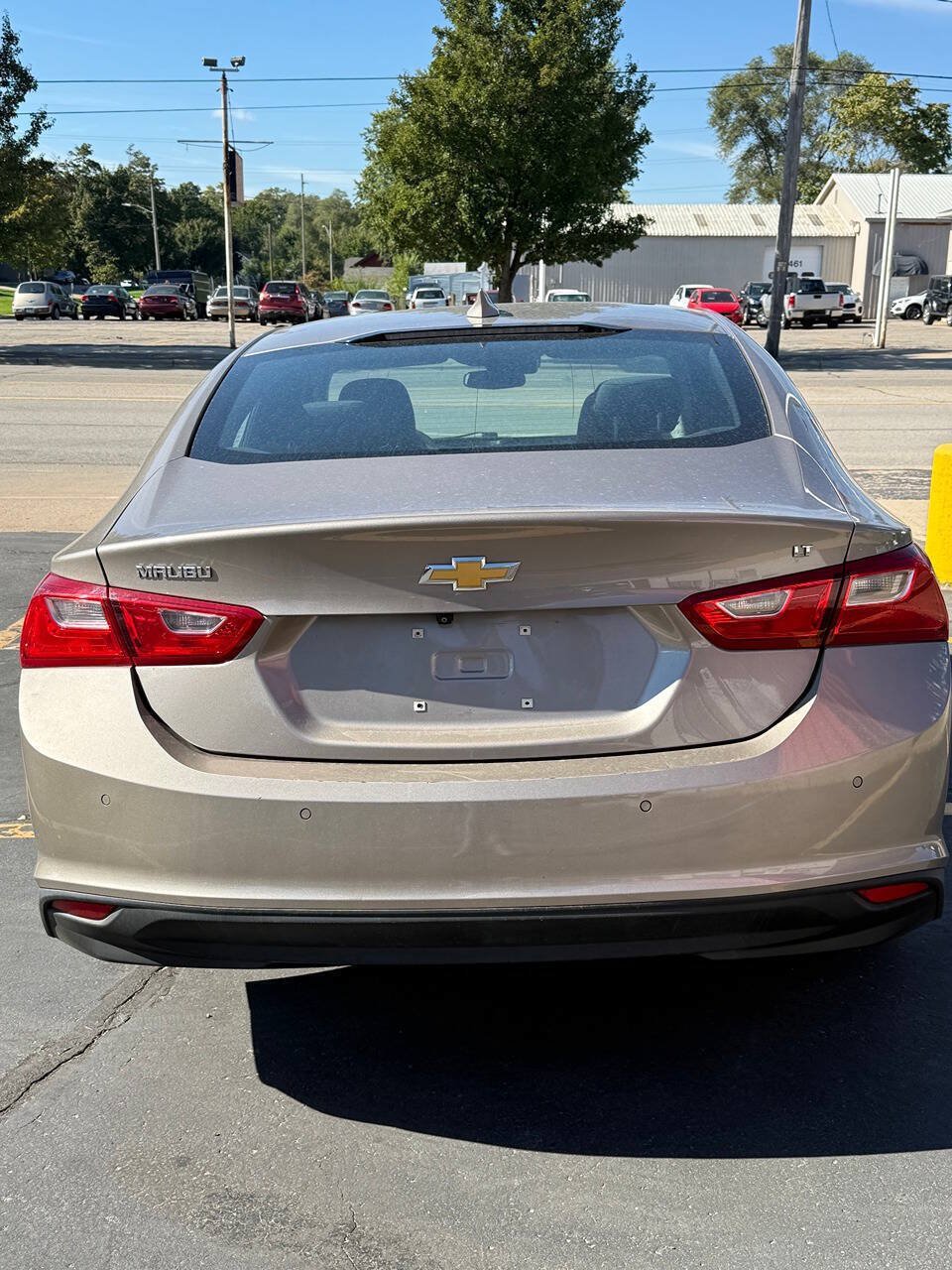 Used 2023 Chevrolet Malibu LT w/ Driver Confidence Package FWD image 8