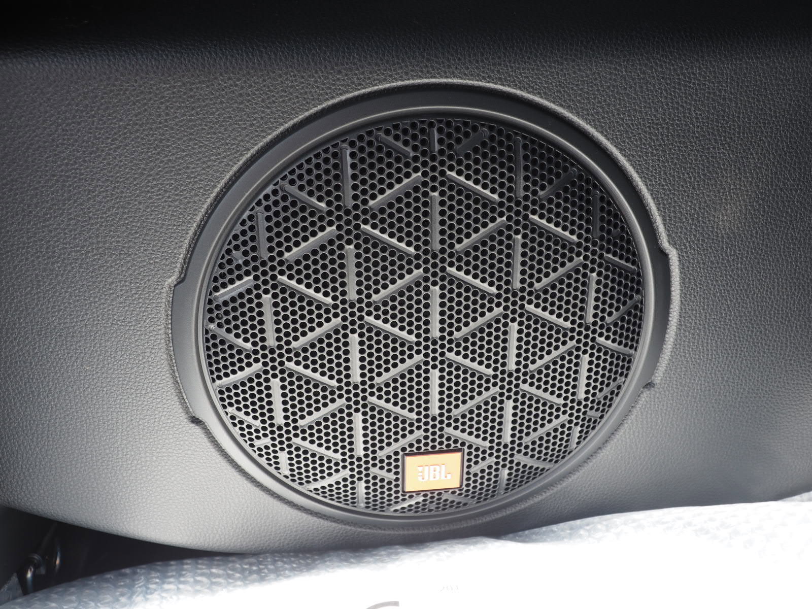 Used 2025 Toyota RAV4 XSE image 20