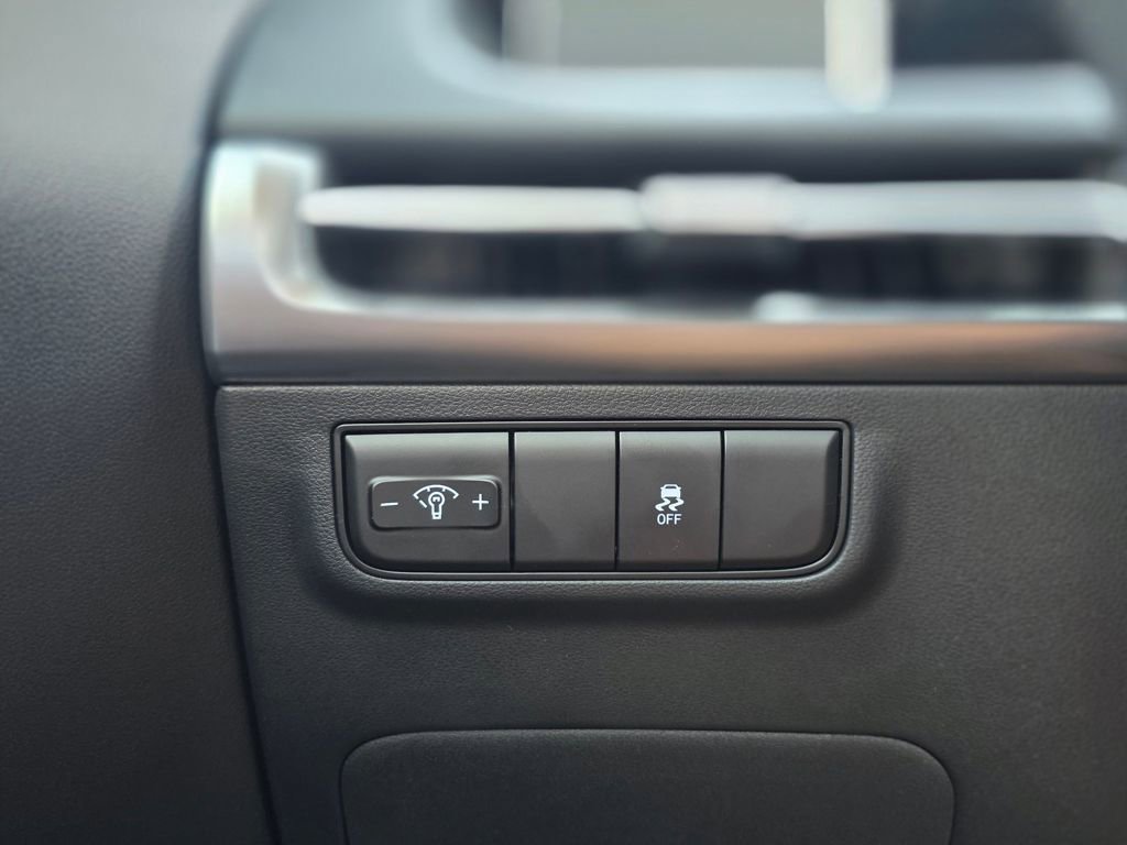 New 2026 Hyundai Tucson SE image 24