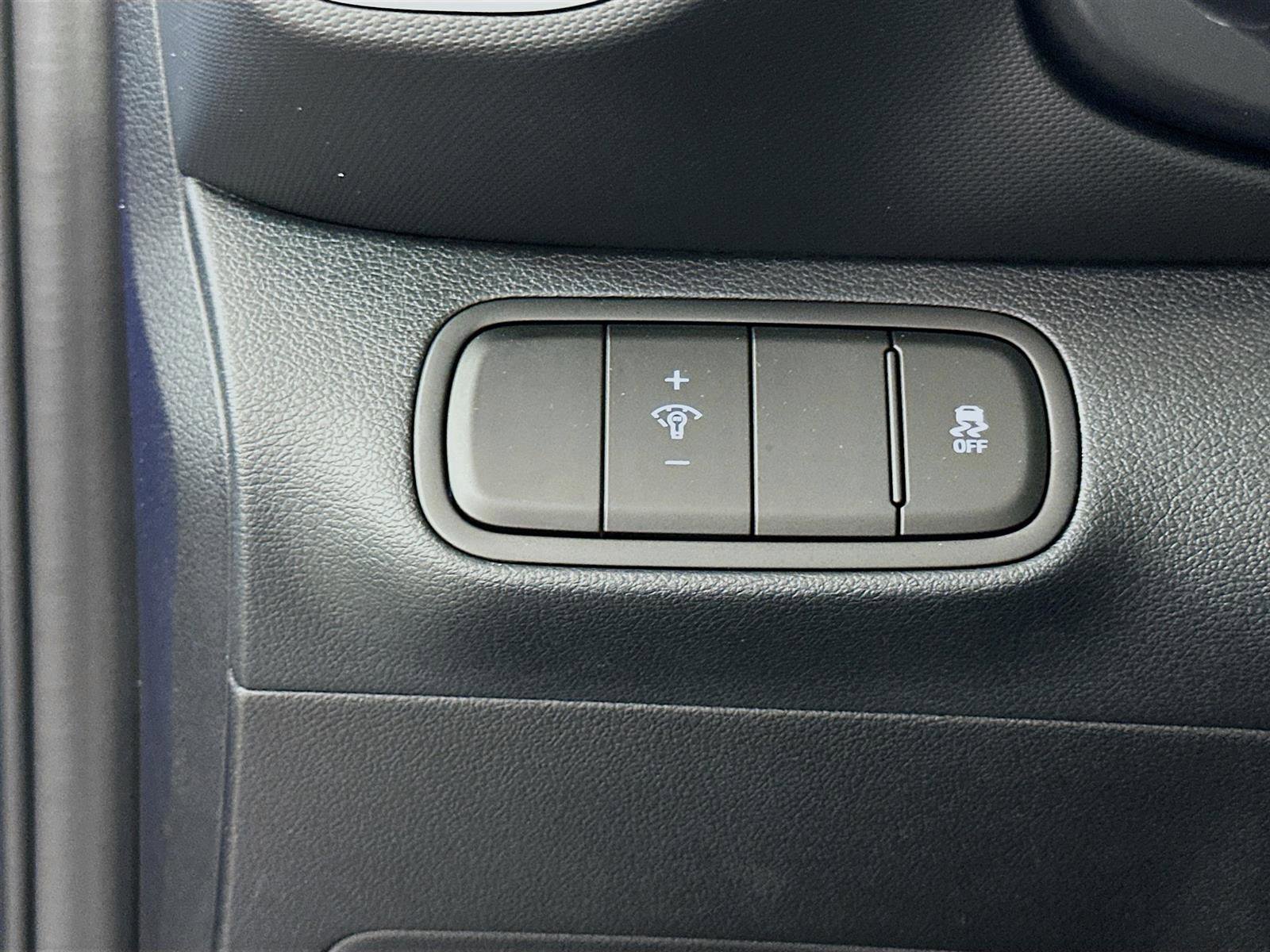 New 2025 Hyundai Venue Limited image 10