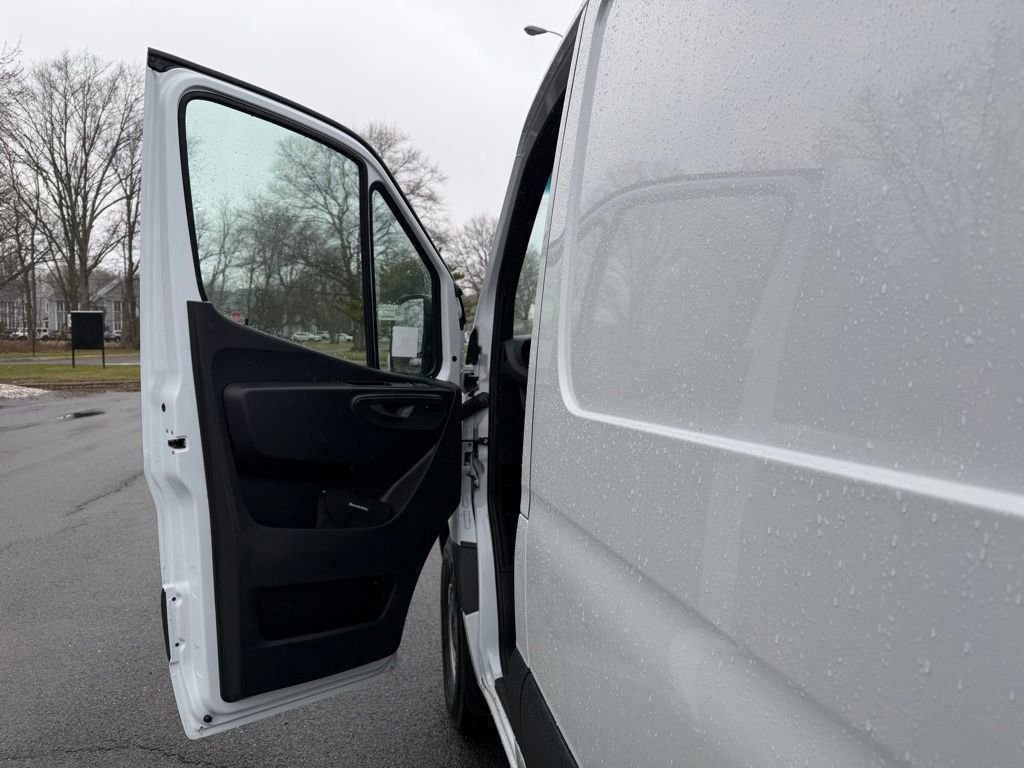 New 2026 Mercedes-Benz Sprinter 2500 image 12