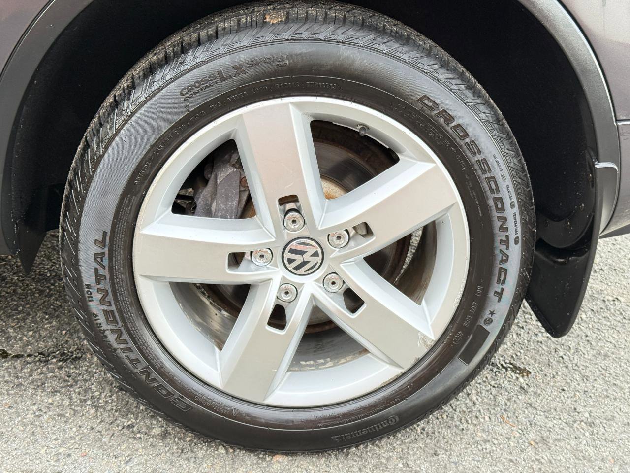 Used 2012 Volkswagen Touareg VR6 image 85