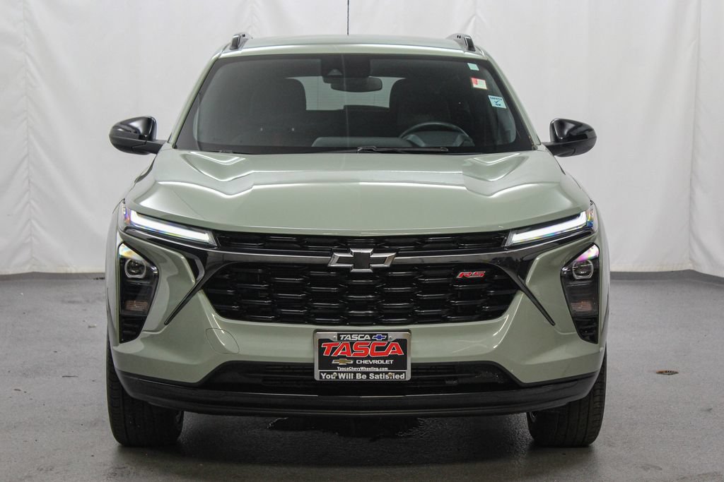 Used 2024 Chevrolet Trax RS w/ Driver Confidence Package FWD image 4
