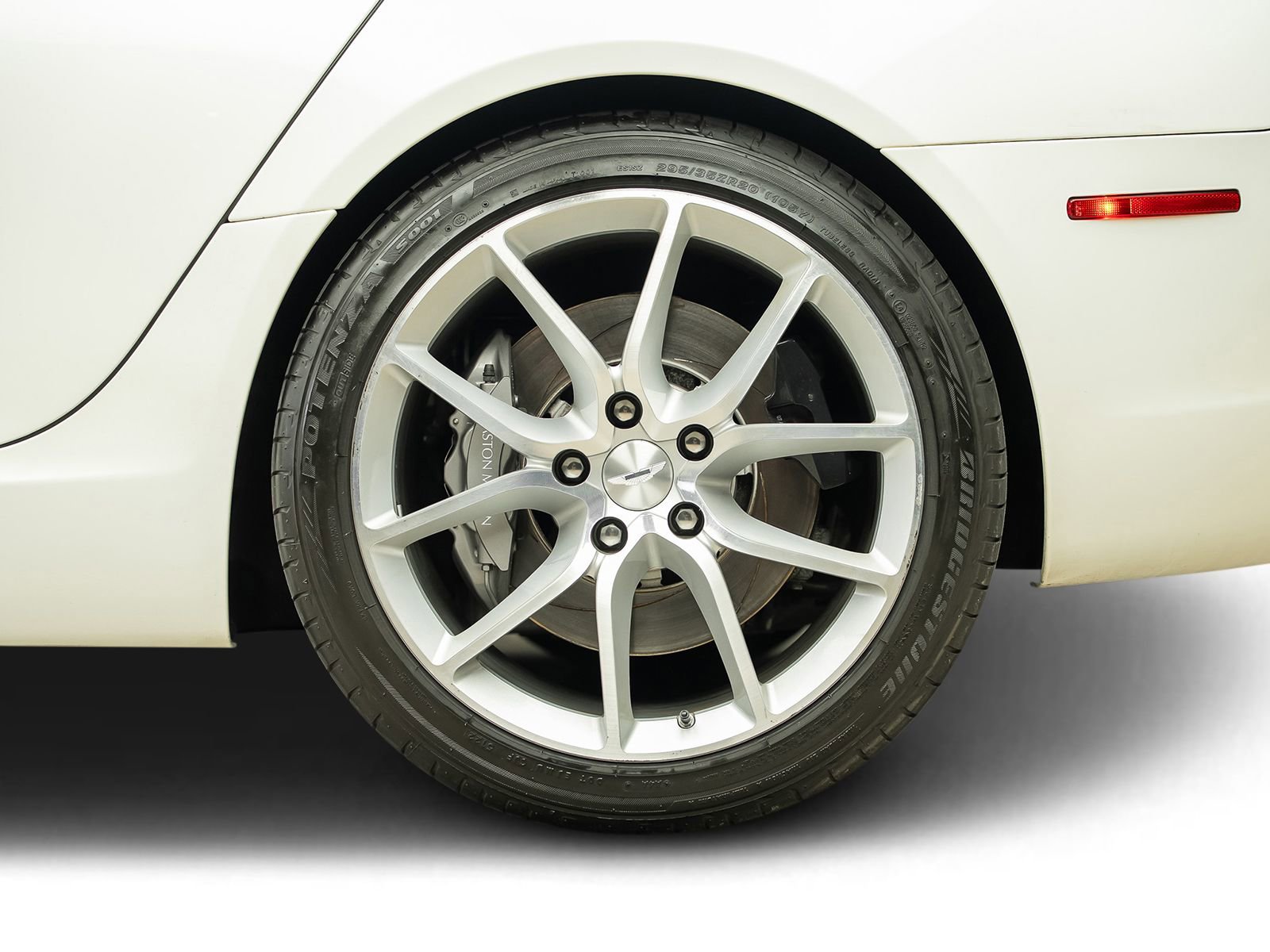 Used 2015 Aston Martin Rapide S RWD image 27