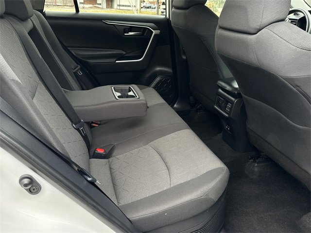 Used 2020 Toyota RAV4 XLE w/ Convenience Package image 16
