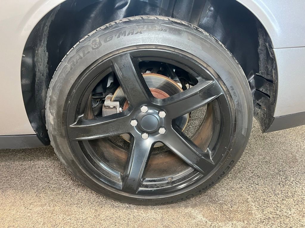 Used 2016 Dodge Challenger R/T w/ Blacktop Package image 22