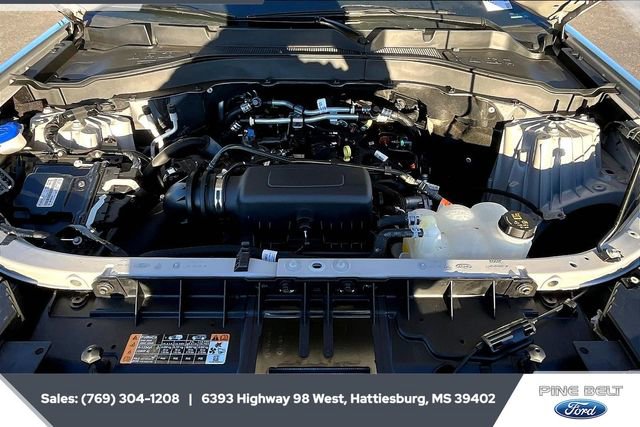 Used 2023 Ford Explorer XLT image 8