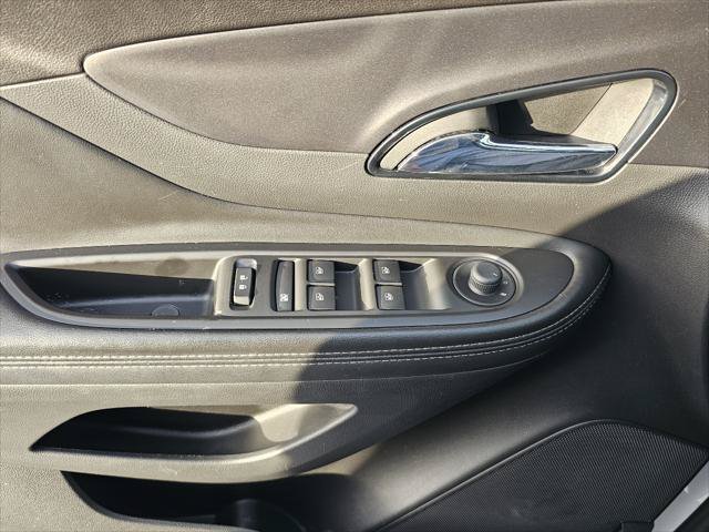 Used 2022 Buick Encore Preferred w/ Safety Package FWD image 10