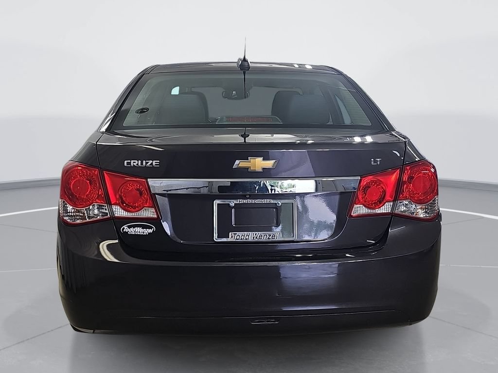 Used 2016 Chevrolet Cruze LT FWD image 5