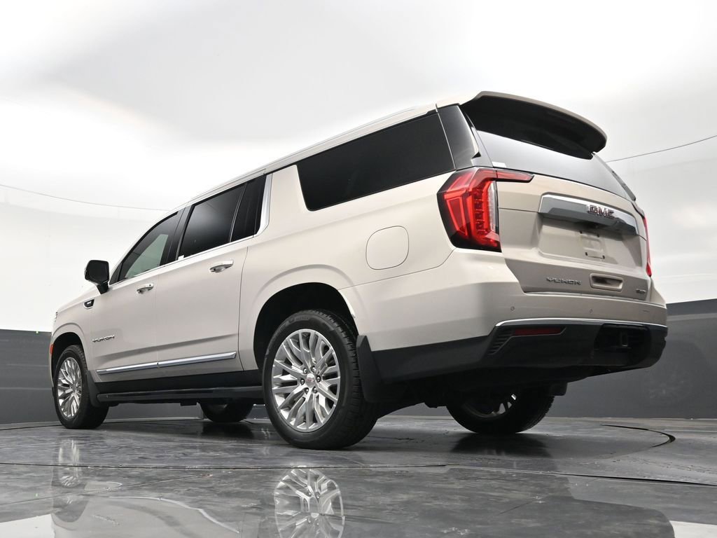 Used 2023 GMC Yukon XL SLT w/ SLT Luxury Package RWD image 21