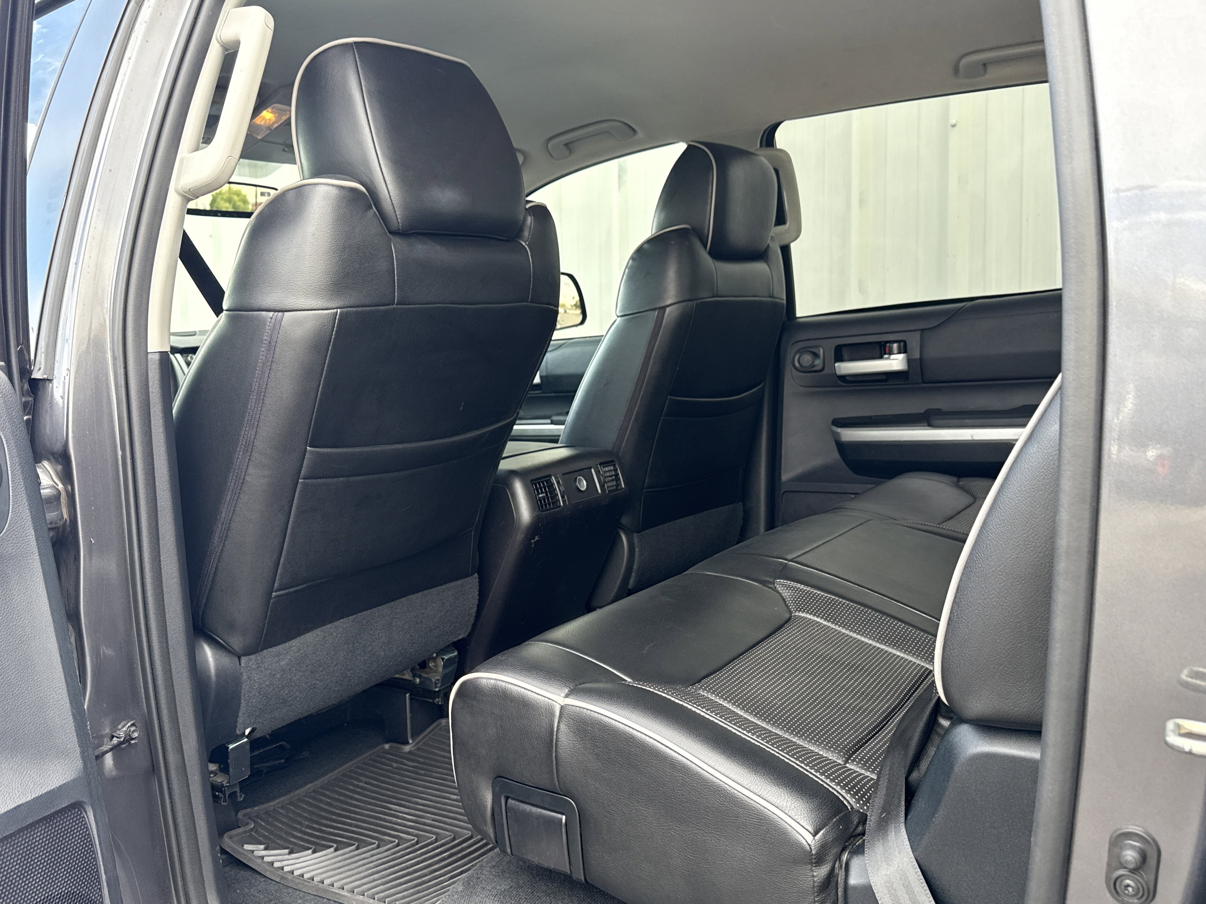 Used 2016 Toyota Tundra SR5 image 22