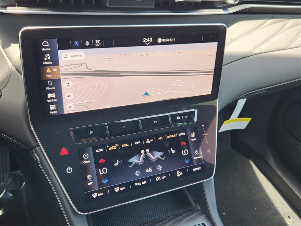 New 2025 Maserati Grecale GT image 10