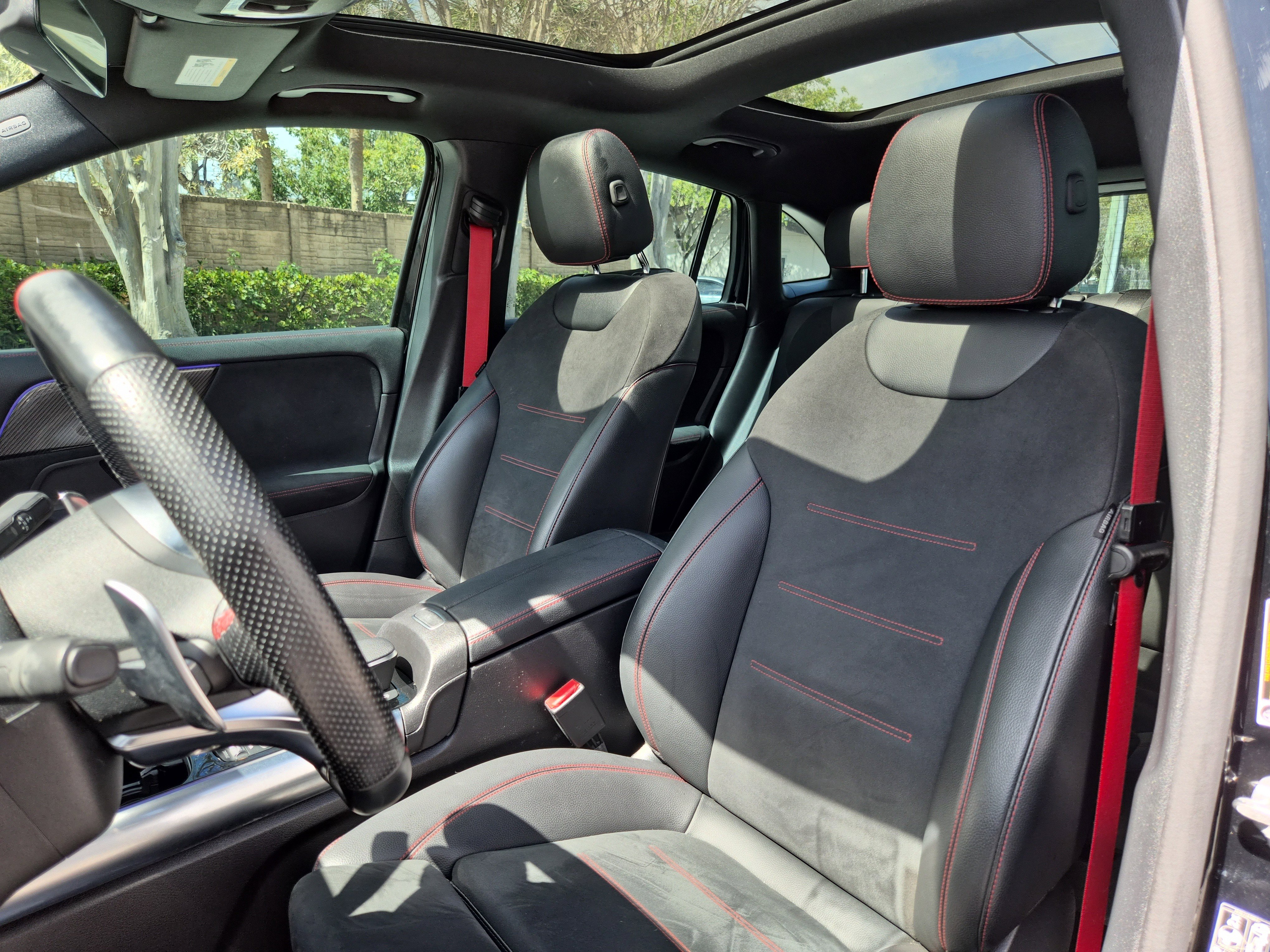 Used 2022 Mercedes-Benz GLA 35 AMG 4MATIC w/ Premium Package Lite image 21