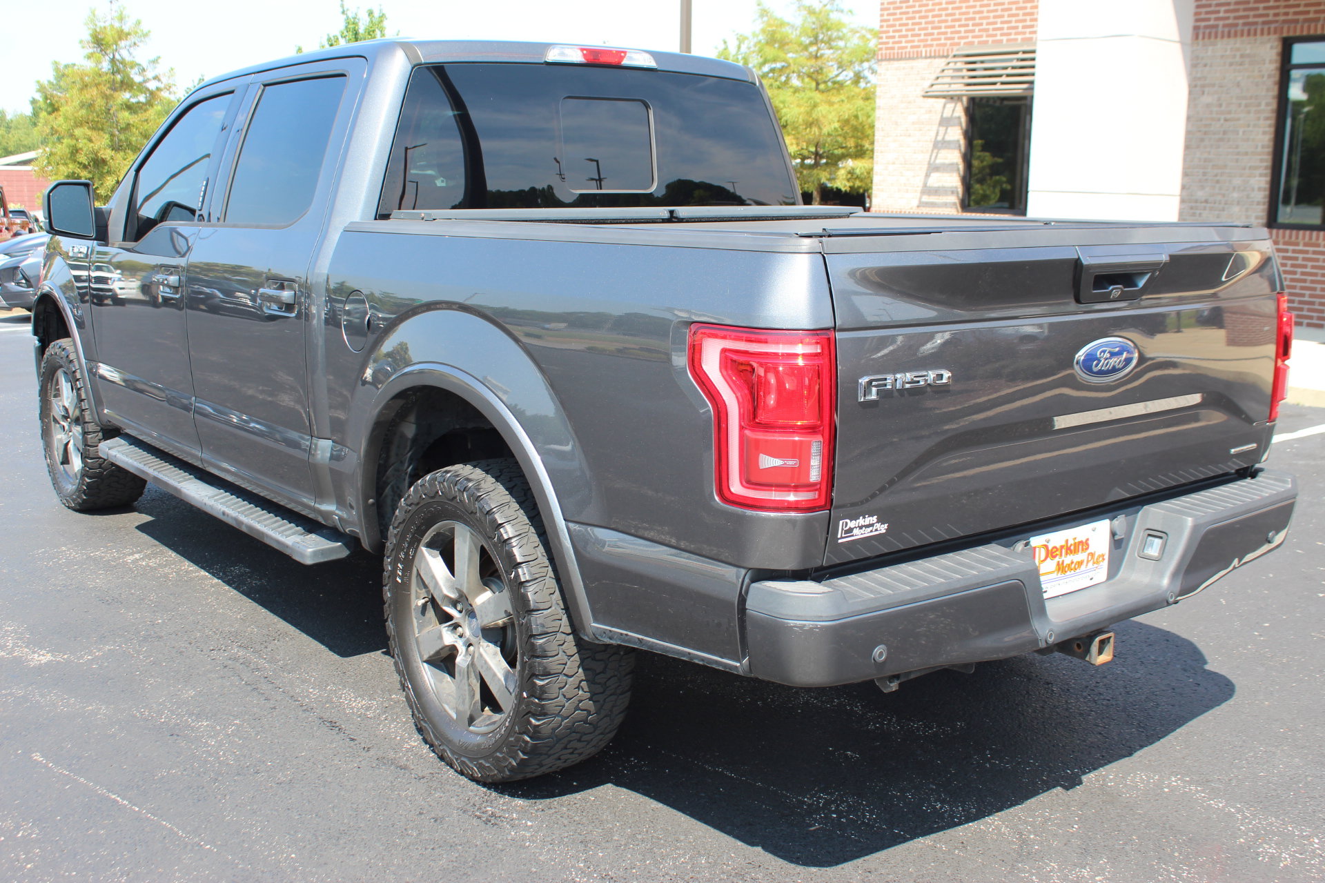Used 2016 Ford F150 Lariat AWD/4WD image 8