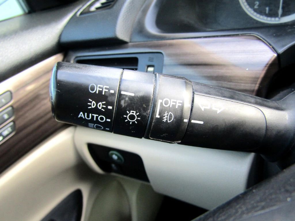 Used 2016 Honda Accord EX-L image 23