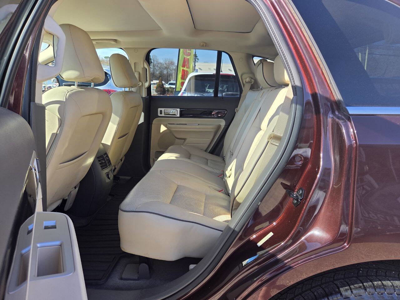 Used 2010 Lincoln MKX AWD image 14
