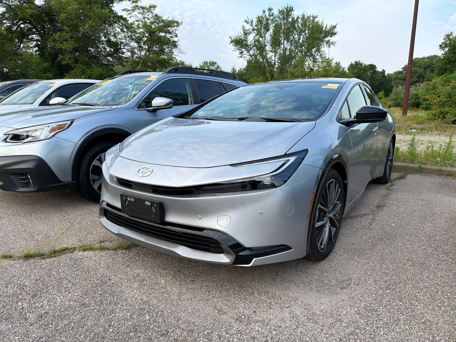 Used 2023 Toyota Prius XLE AWD/4WD image 7