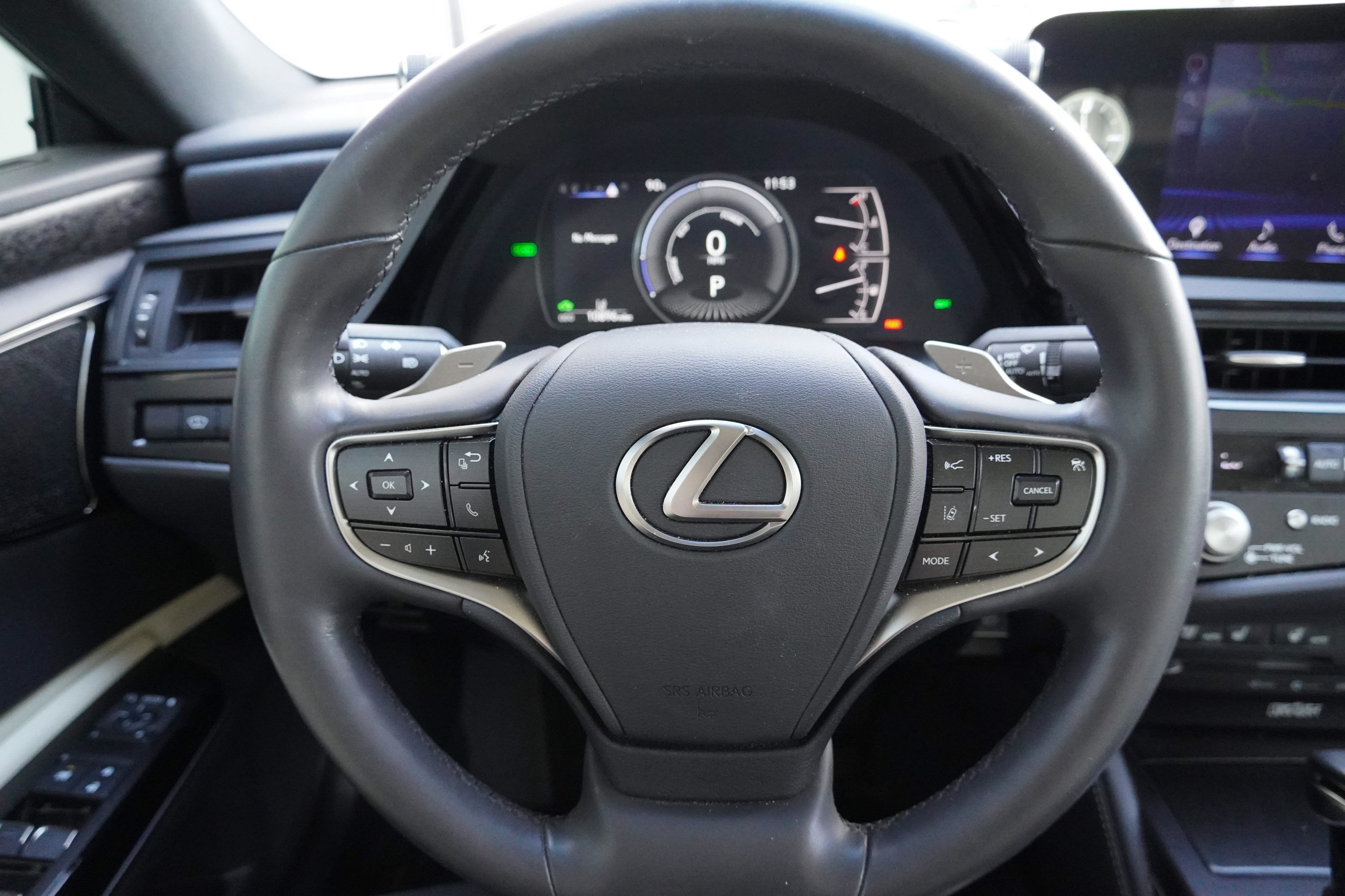 Used 2022 Lexus ES 300h w/ Premium Package FWD image 17