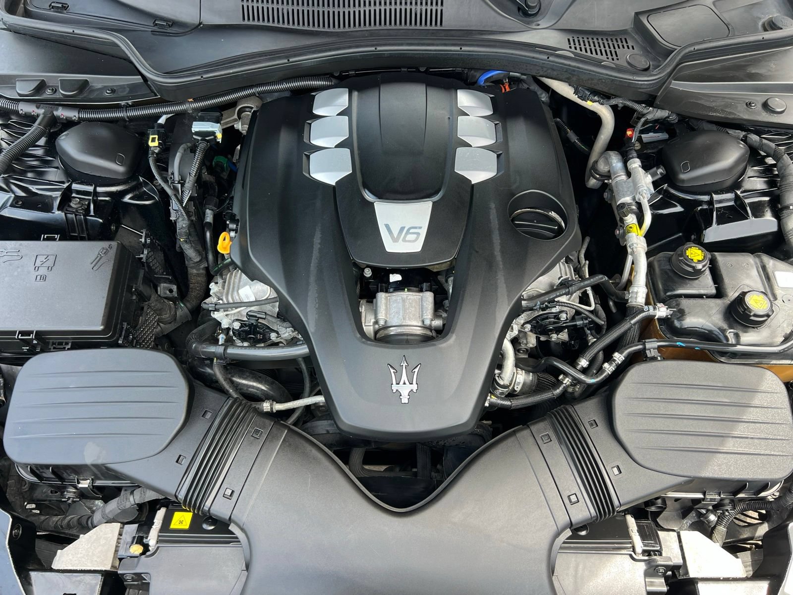 Used 2019 Maserati Ghibli RWD image 18