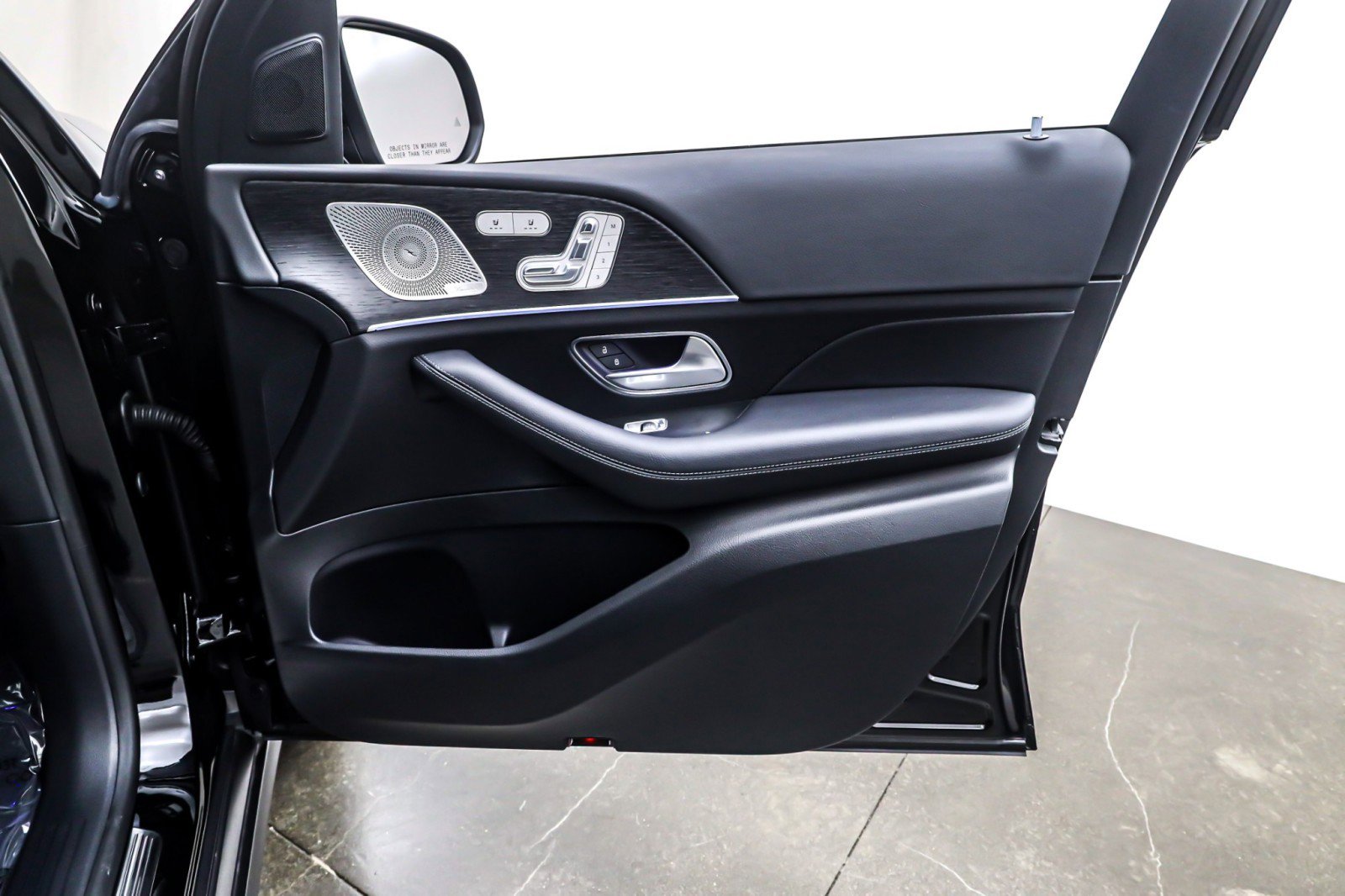 Certified 2025 Mercedes-Benz GLE 450 GLE 450 4MATIC SUV image 26