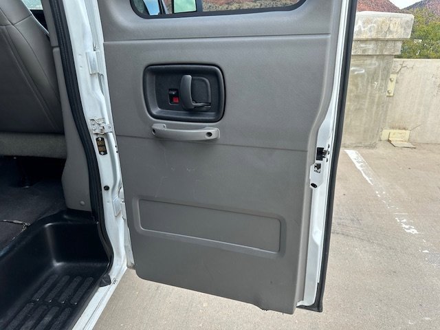 Used 2020 Chevrolet Express 2500 LT w/ LT Preferred Equipment Group image 17