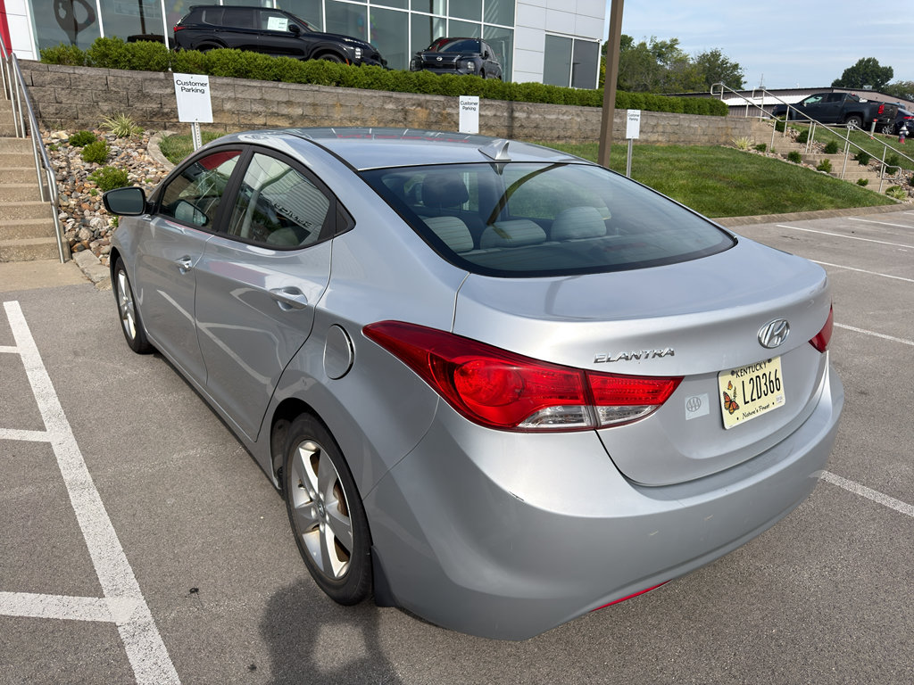 Used 2013 Hyundai Elantra GLS w/ Preferred Pkg FWD image 9