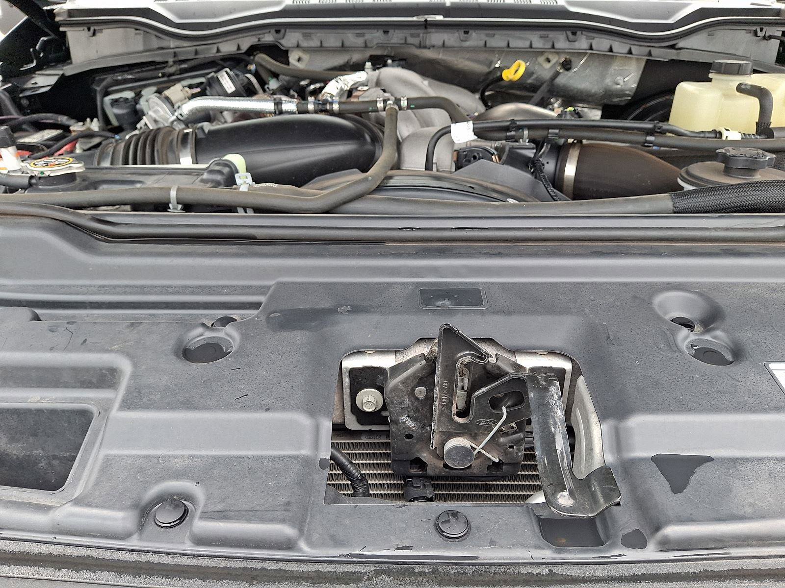 Certified 2022 Ford F350 Lariat w/ Lariat Value Package image 28