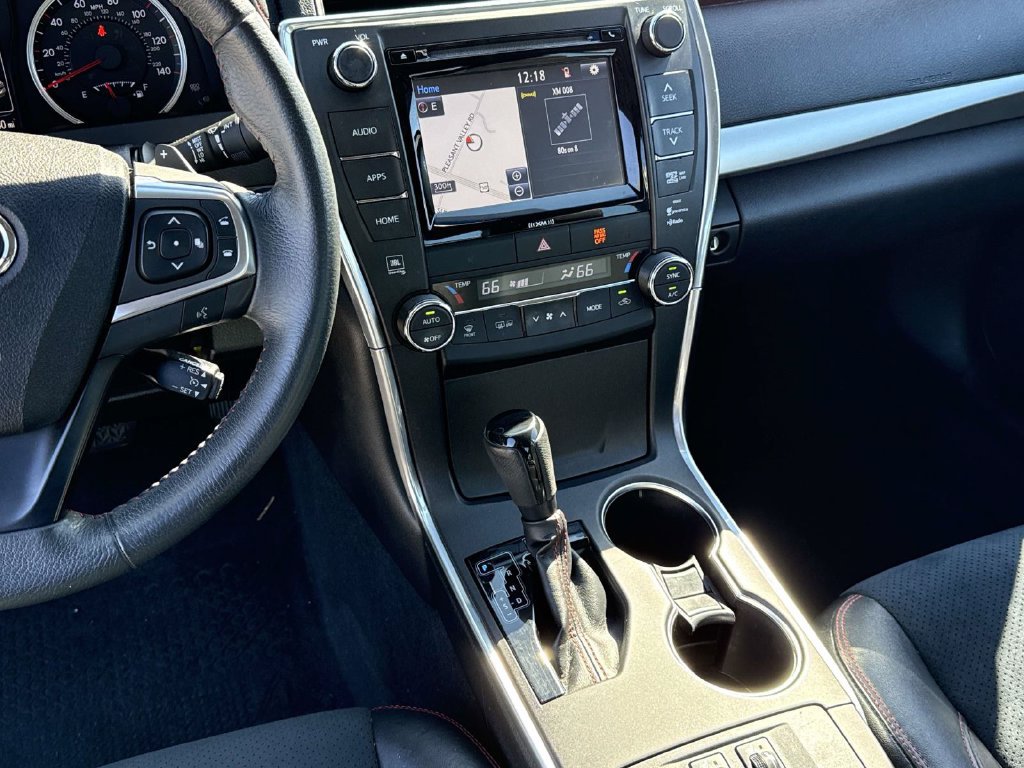 Used 2017 Toyota Camry XSE FWD image 9