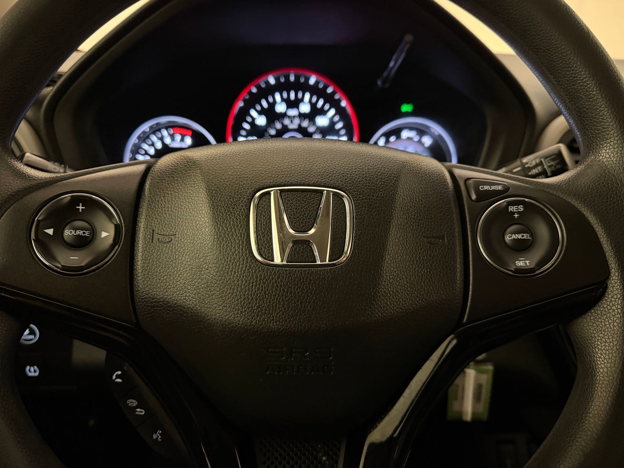 Used 2016 Honda HR-V EX-L image 14