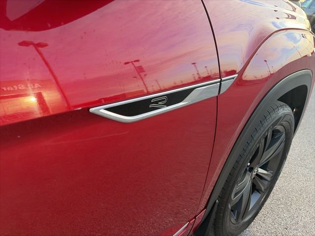 Used 2022 Volkswagen Atlas SEL R-Line image 40