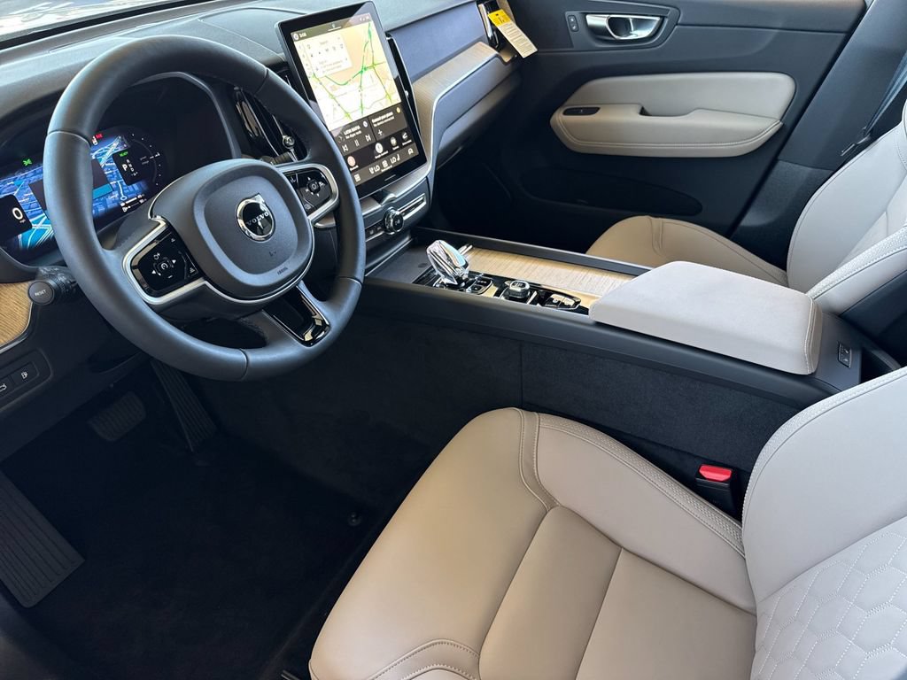 New 2026 Volvo XC60 T8 Plus w/ Protection Package Premier AWD/4WD image 9