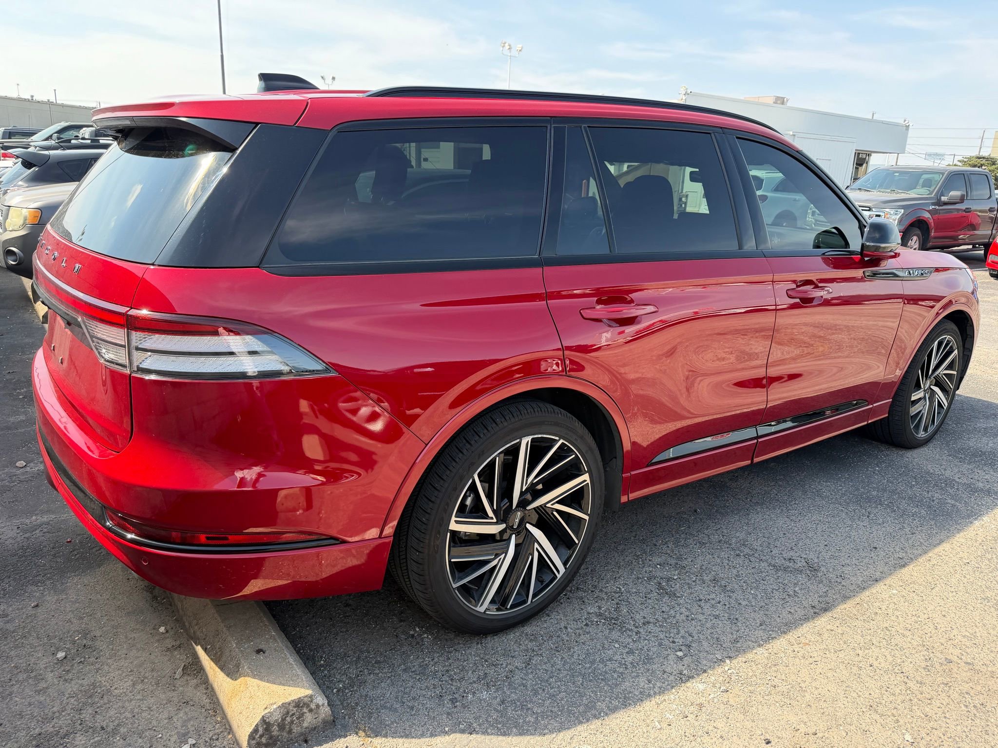 Certified 2025 Lincoln Aviator Black Label w/ Jet Appearance Package image 6