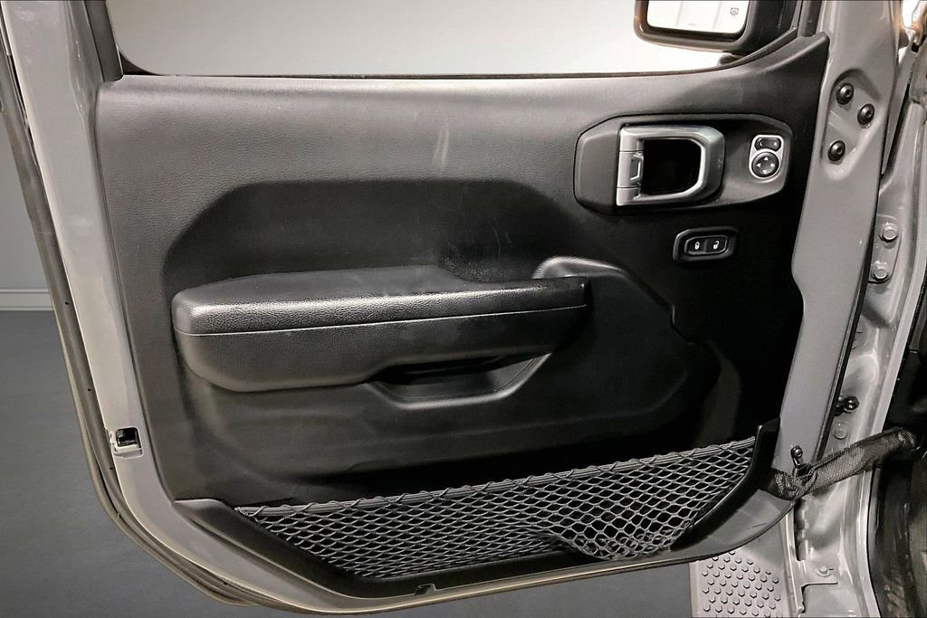 Used 2019 Jeep Wrangler Sport S image 20