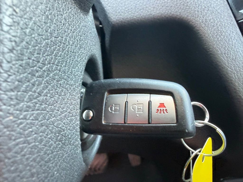 Used 2019 Nissan Rogue S w/ Special Edition Package FWD image 26