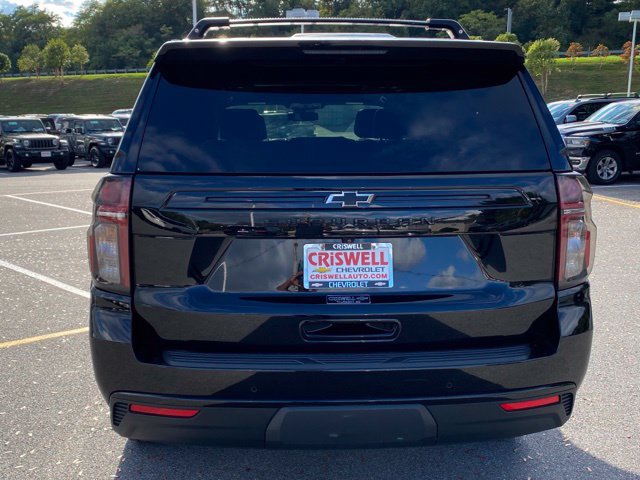 Used 2023 Chevrolet Suburban Z71 w/ Luxury Package AWD/4WD image 4