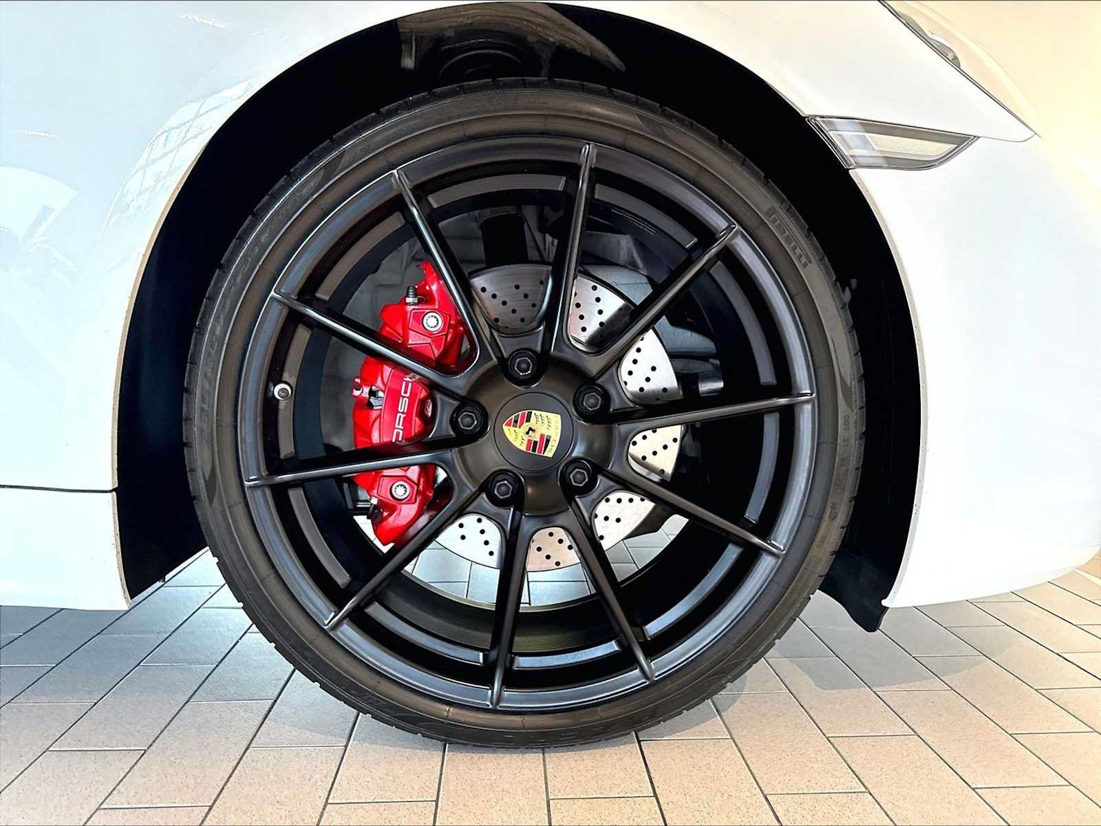 Used 2024 Porsche 718 Boxster S RWD image 15