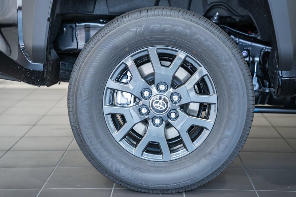 New 2026 Toyota 4Runner SR5 AWD/4WD image 17