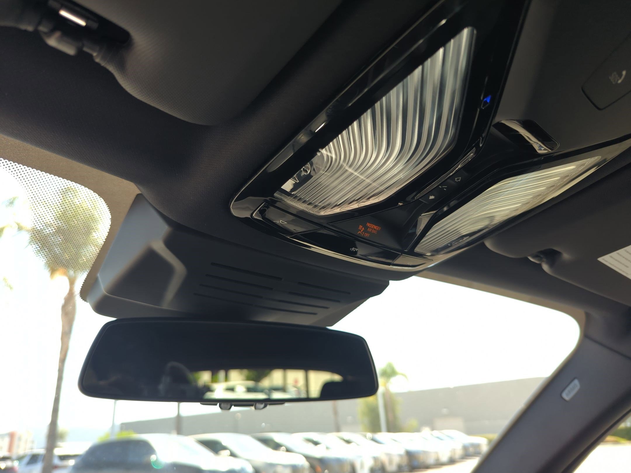 Used 2025 BMW X5 xDrive50e w/ Premium Package image 27