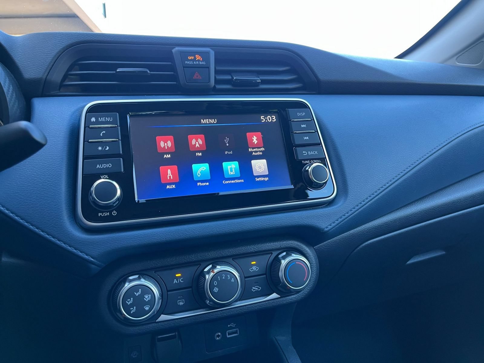 Used 2025 Nissan Versa SV FWD image 16