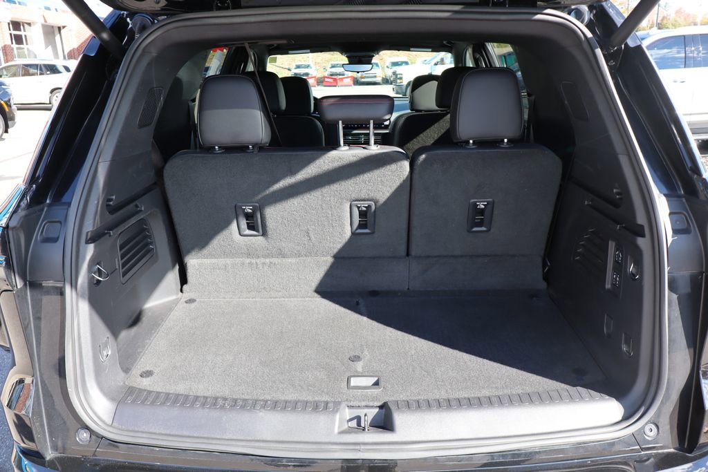 Used 2024 Chevrolet Traverse RS w/ LPO, Floor Liner Package image 42